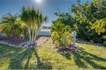 7306 Cobiac Dr, Saint James City, FL 33956 - Photo 23