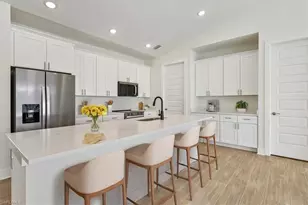 932 SW 36th Terrace, Cape Coral, FL 33914 - Photo 3