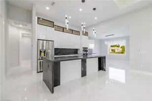 313 SE 2nd St, Cape Coral, FL 33990 - Photo 7