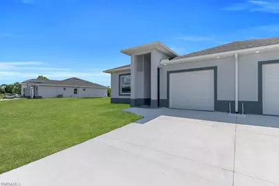 4648/4650 Leonard Blvd S, Lehigh Acres, FL 33973 - Photo 3