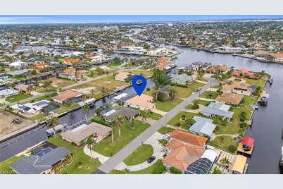 127 SW 53rd Ter, Cape Coral, FL 33914 - Photo 3