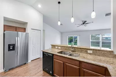 1205 SW 32nd Ter, Cape Coral, FL 33914 - Photo 7