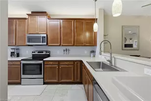 9931 Periwinkle Preserve Ln, Fort Myers, FL 33919 - Photo 11