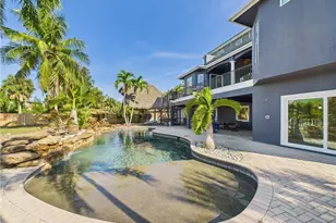 16700 Wisteria Dr, Fort Myers, FL 33908 - Photo 23