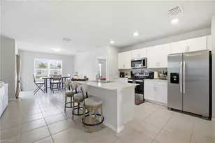 1917 SW 4th St, Cape Coral, FL 33991 - Photo 11