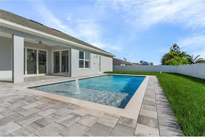 1715 NE 2nd Pl, Cape Coral, FL 33909 - Photo 13