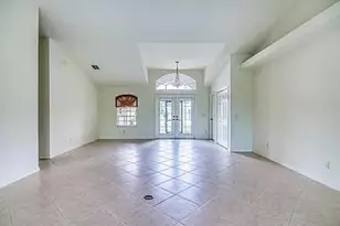 322 SE 29th St, Cape Coral, FL 33904 - Photo 5