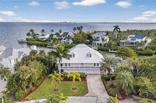 1480 Angel Dr, Sanibel, FL 33957 - Photo 1