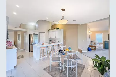 7631 Woodland Bend Cir, Fort Myers, FL 33912 - Photo 9