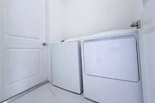 2130 NE 26th St, Cape Coral, FL 33909 - Photo 37