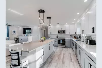 911 North St, Fort Myers Beach, FL 33931 - Photo 5