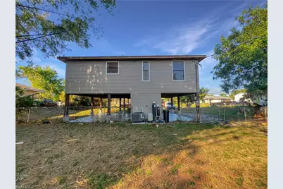 8350 Wren Rd, Fort Myers, FL 33967 - Photo 29