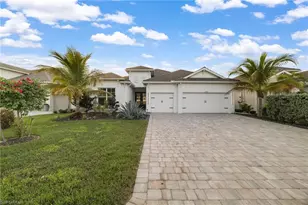 13670 Blue Bay Cir, Fort Myers, FL 33913 - Photo 3
