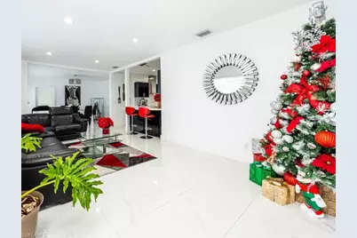 9365 SW 44th St, Miami, FL 33165 - Photo 7