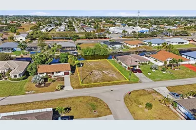 829 SW 40th Ter, Cape Coral, FL 33914 - Photo 7