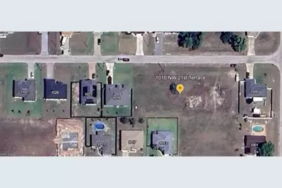 1010 NW 21st Ter, Cape Coral, FL 33993 - Photo 3