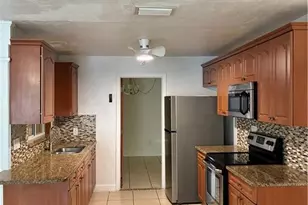 3619 Country Club Blvd, Cape Coral, FL 33904 - Photo 11