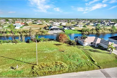 1915 NW 26th St, Cape Coral, FL 33993 - Photo 9