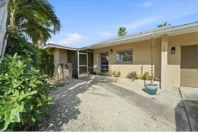 1211 SE 34th St, Cape Coral, FL 33904 - Photo 1