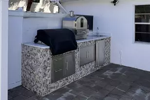 9225 Dimmick Dr, Sanibel, FL 33957 - Photo 47