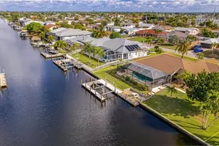 4104 SW 1st Pl, Cape Coral, FL 33914 - Photo 3