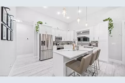 618 NW 7th Pl, Cape Coral, FL 33993 - Photo 11