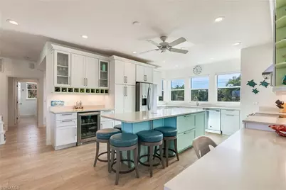 1508 Middle Gulf Dr, Sanibel, FL 33957 - Photo 9