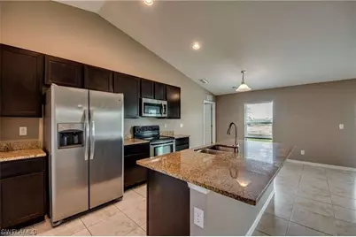 1617 NE 6th Ave, Cape Coral, FL 33909 - Photo 11