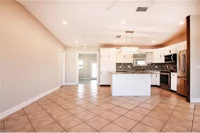 2022 NE 10th Pl, Cape Coral, FL 33909 - Photo 5