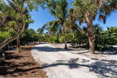 5801 Sanibel Captiva Rd, Sanibel, FL 33957 - Photo 41
