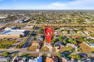 141 SE 27th St, Cape Coral, FL 33904 - Photo 3