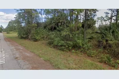 1844 Mobile Ct, Lehigh Acres, FL 33972 - Photo 5