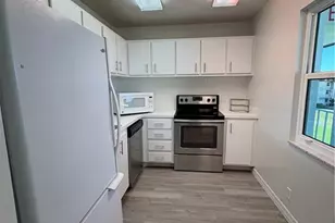 1724 Pine Valley Dr, Fort Myers, FL 33907 - Photo 3