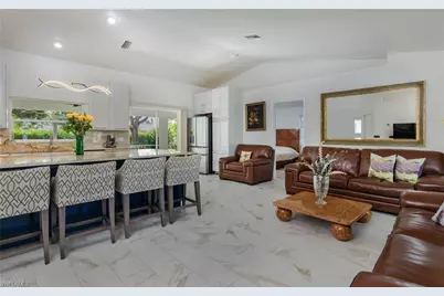 206 SE 28th Ter, Cape Coral, FL 33904 - Photo 7