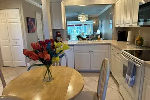 15 Haverhill Ct, Fort Myers, FL 33919 - Photo 7
