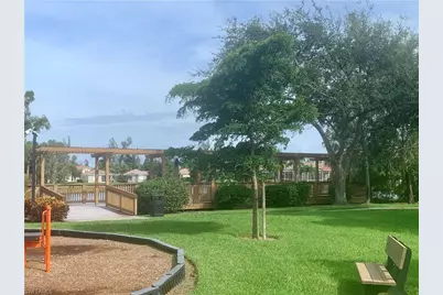 15279 Laguna Hills Dr, Fort Myers, FL 33908 - Photo 25