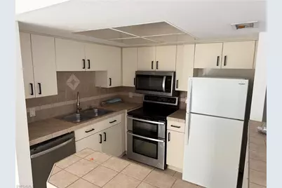 1104 SE 8th St #4, Cape Coral, FL 33990 - Photo 3