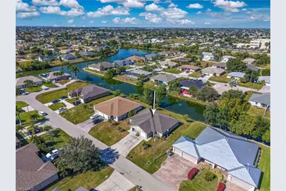 611/613 SE 14th St, Cape Coral, FL 33990 - Photo 5