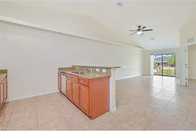 611/613 SE 14th St, Cape Coral, FL 33990 - Photo 3