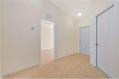 611/613 SE 14th St, Cape Coral, FL 33990 - Photo 7