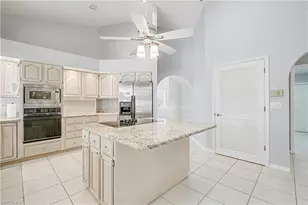 4913 SW 11th Ct, Cape Coral, FL 33914 - Photo 7