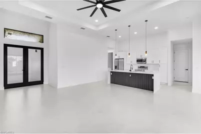 127 NW 14th Ave, Cape Coral, FL 33993 - Photo 7