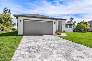 127 NW 14th Ave, Cape Coral, FL 33993 - Photo 3
