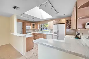 1712 SE 28th St, Cape Coral, FL 33904 - Photo 11