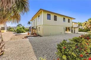 3637 Schooner Ln, Saint James City, FL 33956 - Photo 3