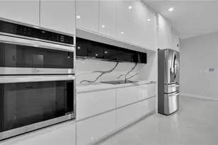 910 NW 36th Pl, Cape Coral, FL 33993 - Photo 15