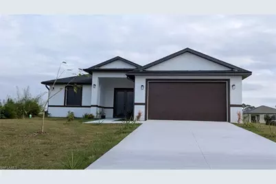 8033 Oakleaf Cir, Labelle, FL 33935 - Photo 1