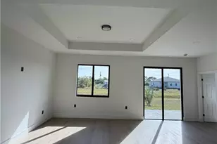 8033 Oakleaf Cir, Labelle, FL 33935 - Photo 13