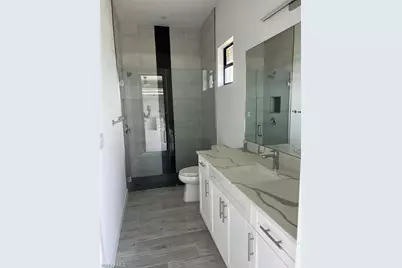 345 Diplomat Pkwy E, Cape Coral, FL 33909 - Photo 7