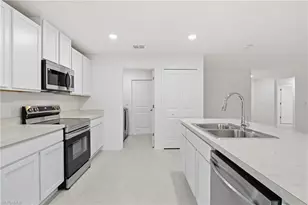 3418 20th St SW, Lehigh Acres, FL 33976 - Photo 11